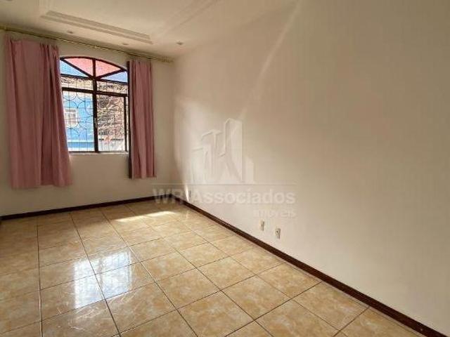Casa à venda no bairro Santa Luzia em Juiz de Fora/MG
