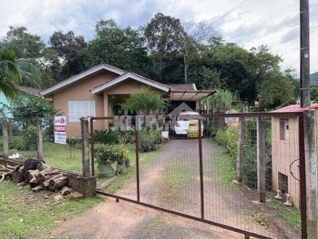 Casa à venda no bairro Santa Teresinha Bom Princípio/RS