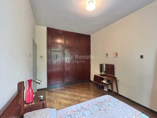 Casa à venda no bairro Serra