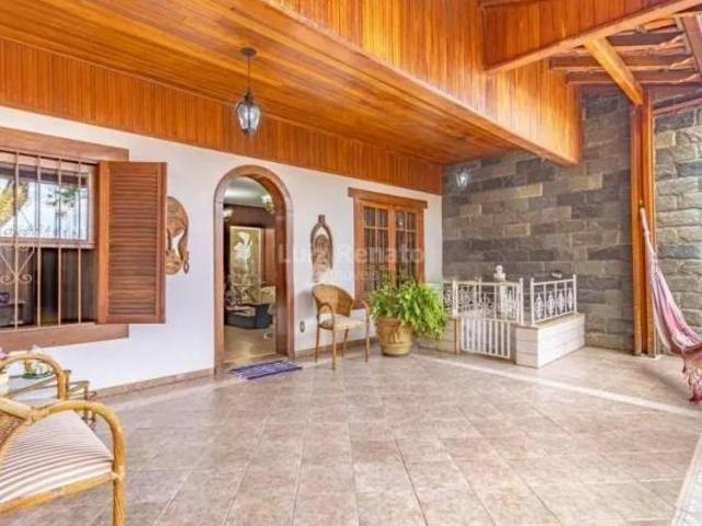 Casa à venda no bairro Serra