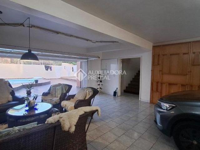 Casa à venda no bairro Sol Nascente