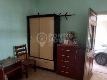 Casa à venda no bairro Vila Gumercindo de 180m², 3 dormitórios e 2 banheiros, 8 x 40m