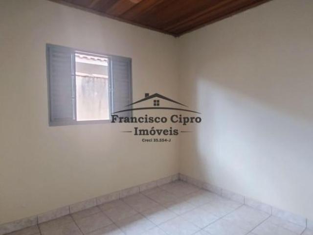 Casa à venda no bairro Vila dos Comerciários II Guaratinguetá/SP