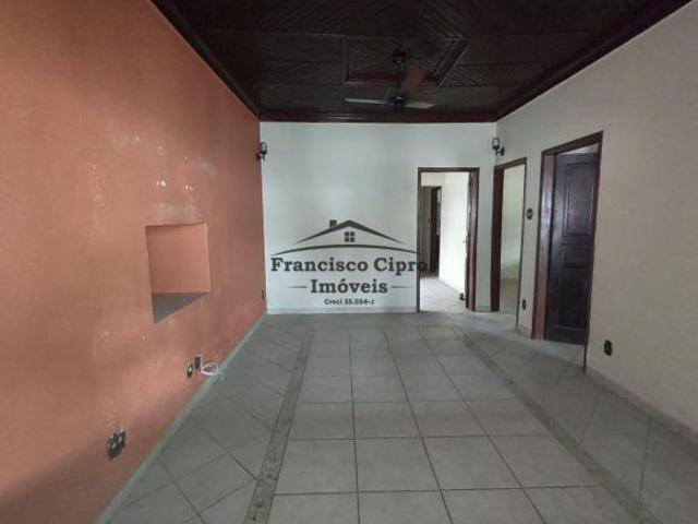 Casa à venda no bairro Vila Eliana Maria Vila Molica Guaratinguetá/SP