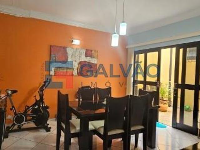 Casa à venda no Bairro Vila Liberdade em Jundiaí SP