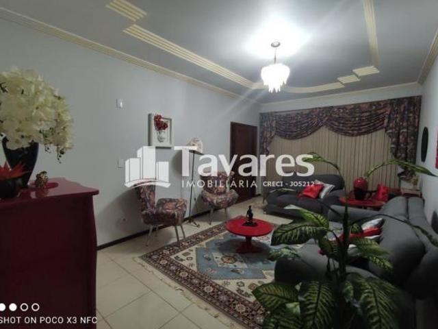 Casa à venda no bairro Zona II Umuarama/PR