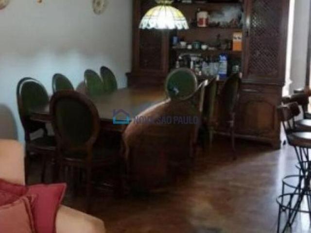 Casa a venda no Brooklin com 3 dormitórios e 2 vagas