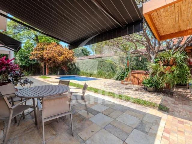 Casa à venda no Brooklin Novo. 300AC 600Terreno. 4v quaryos 2 suítes 4 vagas