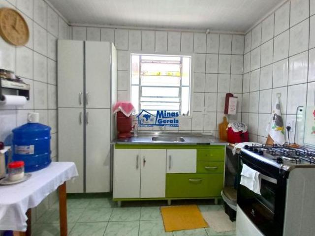 Casa à Venda no Dom Pedro I 2 Dorms e Garagem para 2 Carros!