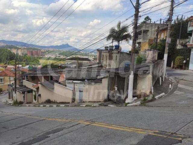 Casa Térrea com 5 dormitórios em Osasco