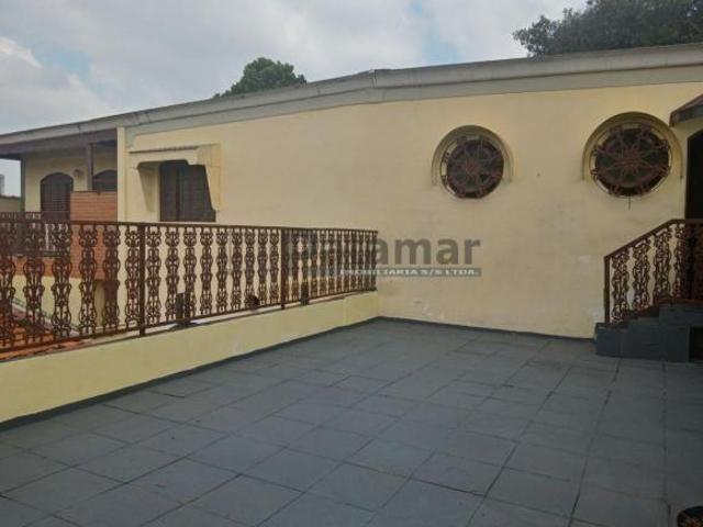Casa à venda no Instituto de Previdência com 4 Quartos e 4 Vagas