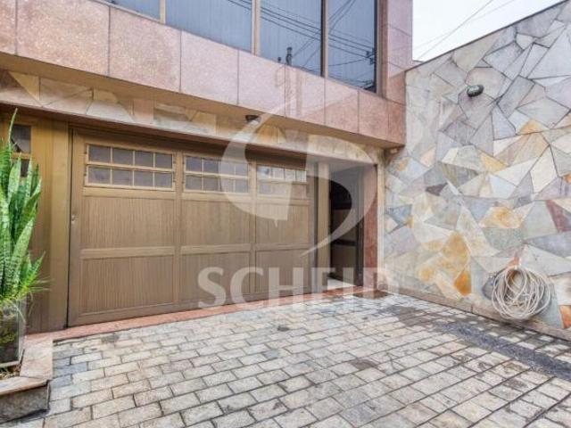 Casa á venda no Ipiranga com 324m², 4 quartos, 8 vagas