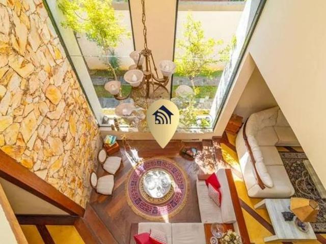 Casa à Venda no Jardim Marajoara | 411 m² | 4 Suítes | 8 Vagas | Piscina, Lareira e Churrasqueira