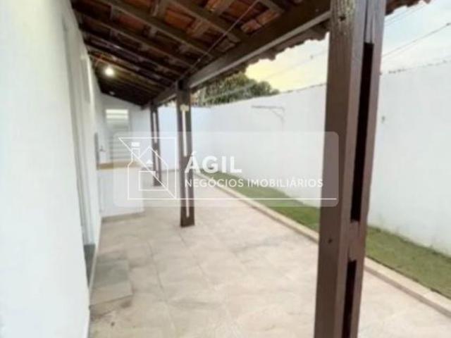 Casa á venda no Jardim Oriente A/C 196m² A/T 200m² São 2 casas no mesmo terreno, com entradas i