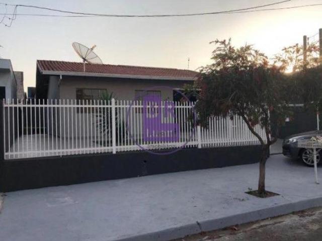 Casa a venda no jardim Bandeirantes |3 quartos sendo 1 suite | 135m2 util | 300m2 Total |