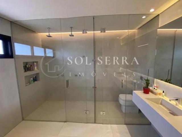 Casa à Venda no Jardim Botânico, Brasília 5 Suítes e Vista Livre