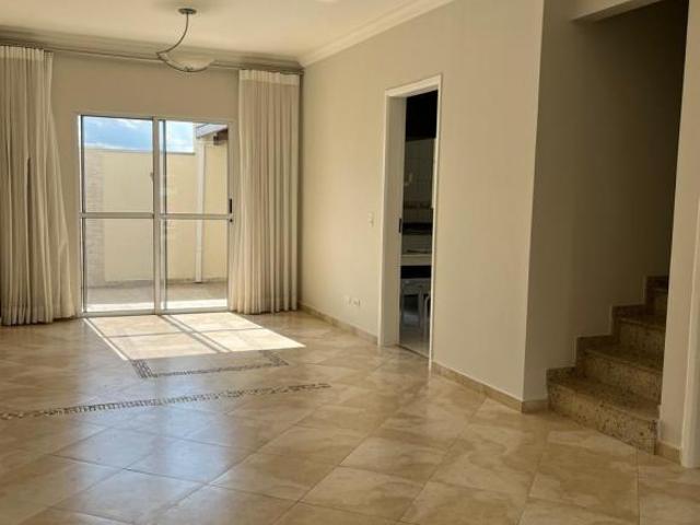 Casa à venda no Jardim das Indústrias