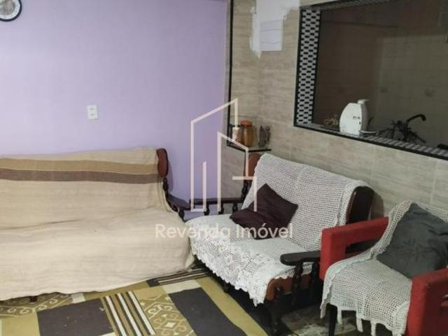 Casa à venda no Jardim das Oliveiras com 200m² 4 dormitórios 3 banheiros 4 vagas