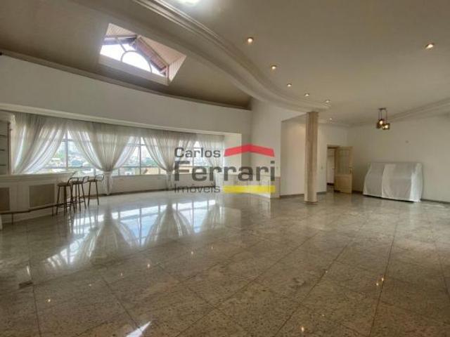 Casa à venda no Jardim França, 1.000 m² de terreno, 700 m² construídos, 4 suítes