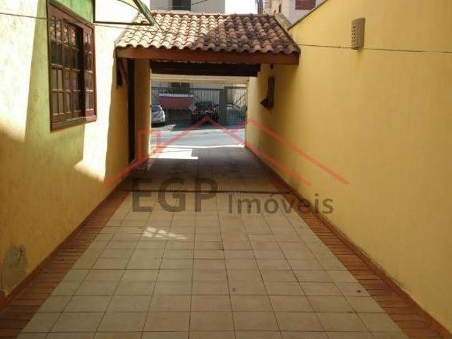 Casa à venda no Jardim Pagliato com 3 quartos, 1 suíte, 2 salas, 3 banheiros, 4 vagas de garagem e 3