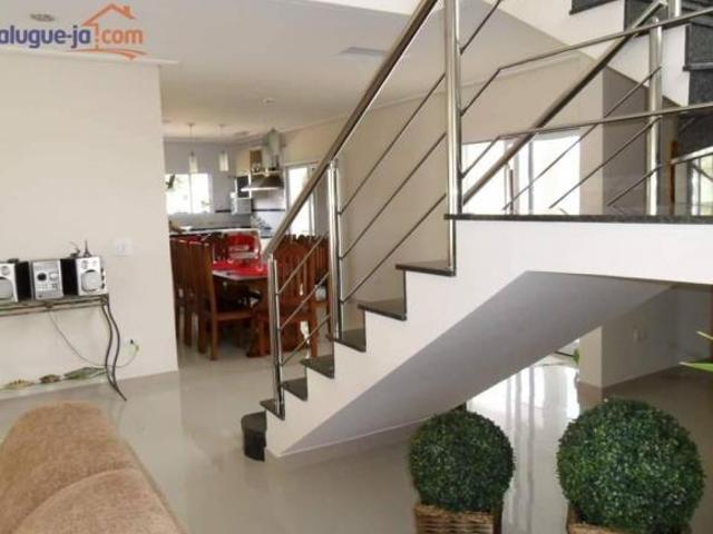 Casa à venda no Jardim Paraíba Jacareí/SP com 304 m²