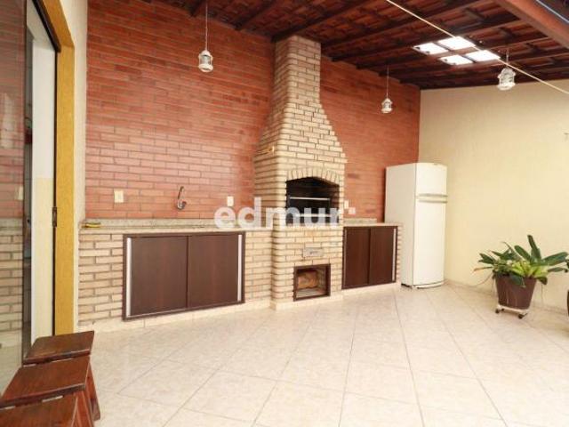 Casa à venda no Jardim Rina