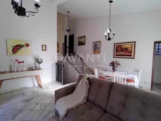 Casa à venda no Jardim Santo Antônio em Valinhos na Davanti Imóveis