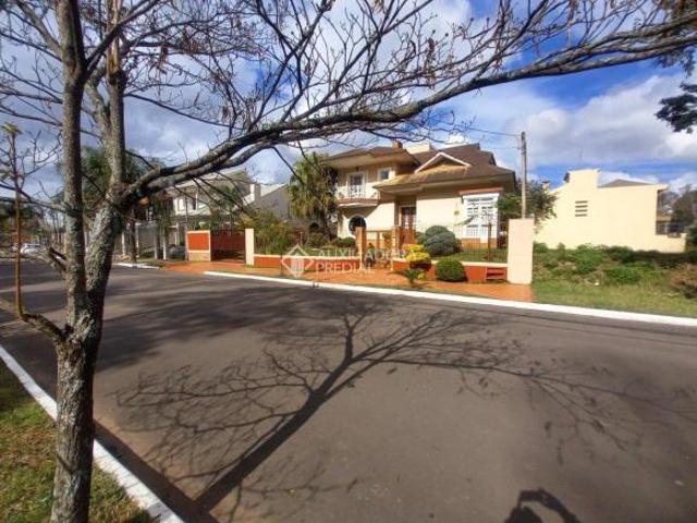 Casa à venda no Moinhos de vento com 3 quartos e hidromassagem externa