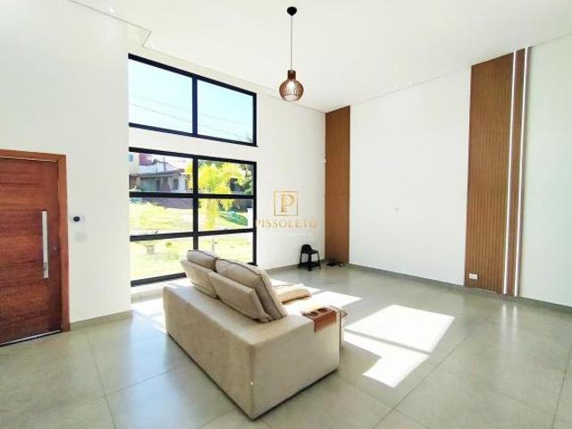 Casa à Venda no Ninho Verde II | 3 Dormitórios | Piscina | Alto Padrão | 450m²
