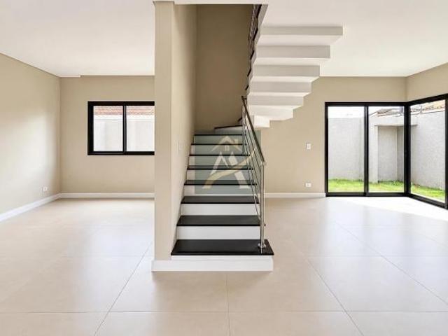 Casa à Venda no Santa Quitéria com 3 Quartos, Suíte, 130 m² e Automação Alexa