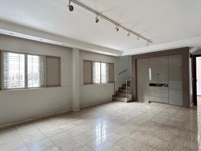 Casa à venda no Setor Bueno