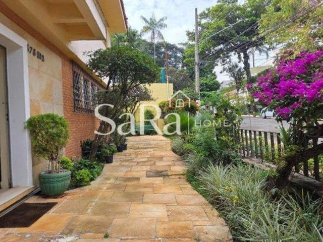 Casa à venda no Pacaembu