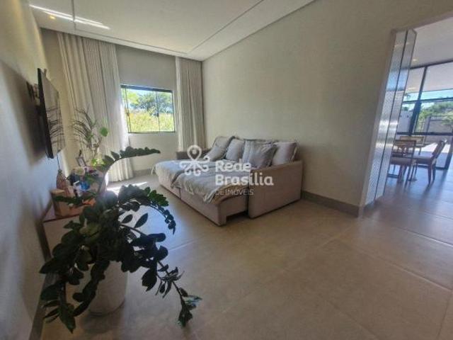 Casa à venda no Park Way SMPW Qd 5 3 Quartos 1 Suíte, Lazer com Piscina, Próximo a Águas Claras