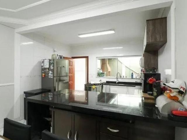 Casa à venda no Parque Maria Domitila 3 dormitórios, suíte e 3 vagas