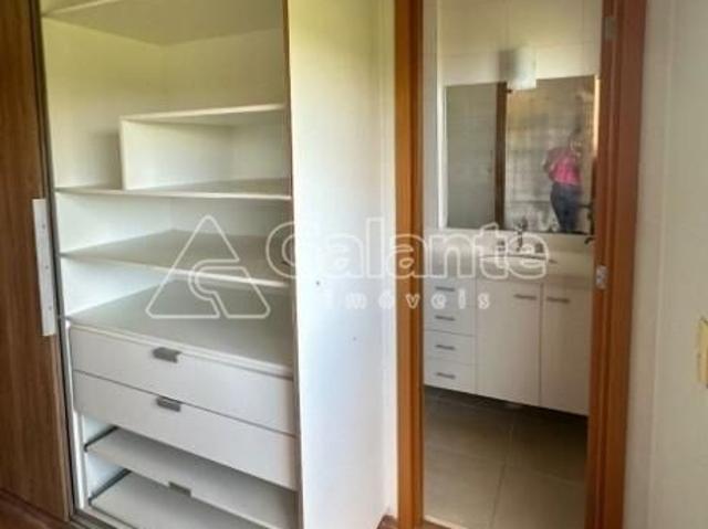 Casa à venda no Parque Rural Fazenda Santa Cândida em Campinas
