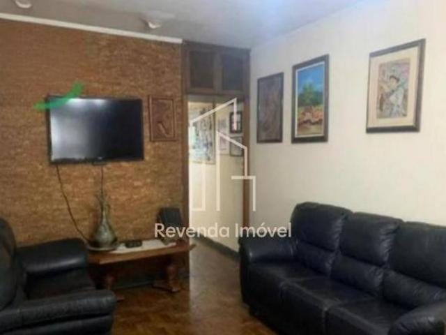 Casa à venda no Parque São Domingos com 160m² 3 dormitórios 4 banheiros 2 vagas
