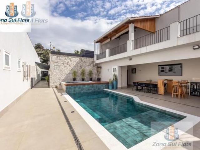 Casa à Venda No Planalto Paulista Com 4 Dormitórios Sendo 2 Suítes e 4 Vagas Área de Lazer