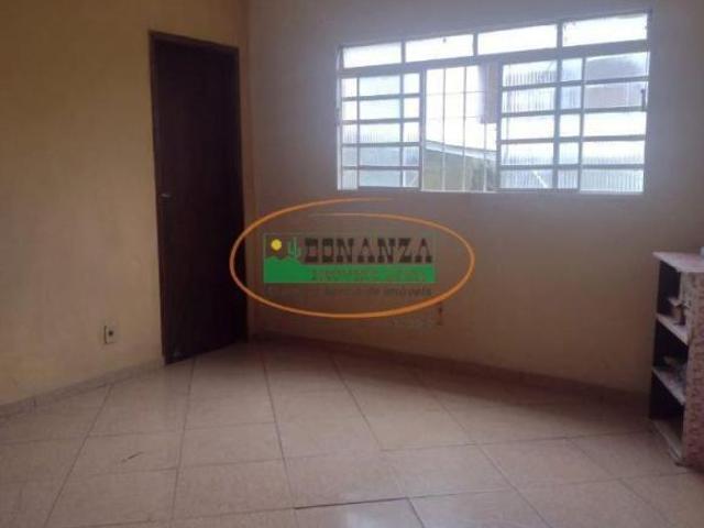 Casa à venda no Primeiro de Maio