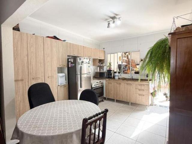 Casa à venda no Quinta dos Vinhedos | 02 quartos, suíte e ótimo estado