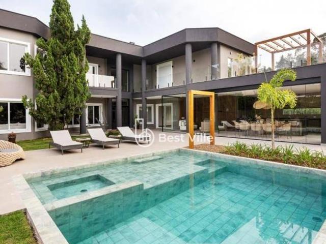 Casa á Venda no Residenciaal Tamboré 1 Mobiliada, Decorada e Equipada com Eletro Eletronicos