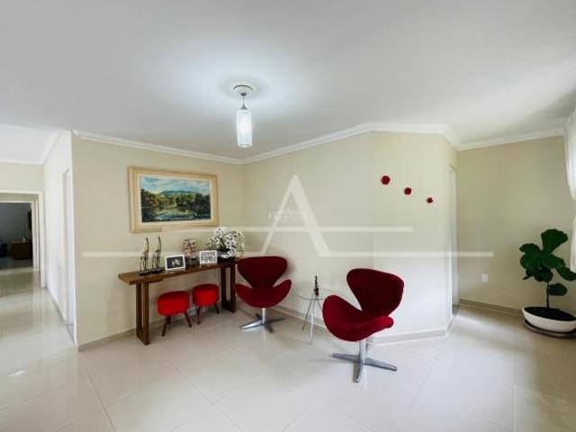 Casa à venda no Residencial Colinas de São Francisco