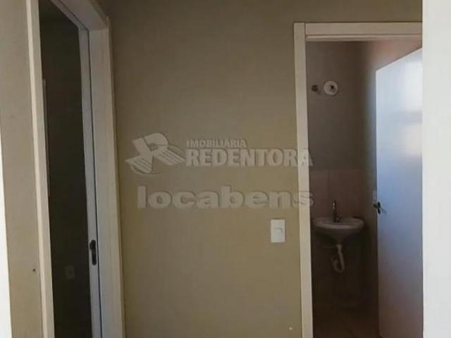 Casa à Venda no Residencial California