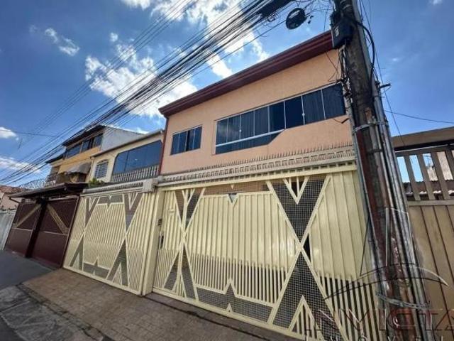 Casa à venda no Riacho Fundo I