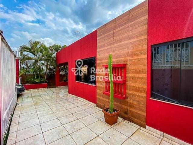 Casa à venda no Riacho Fundo I