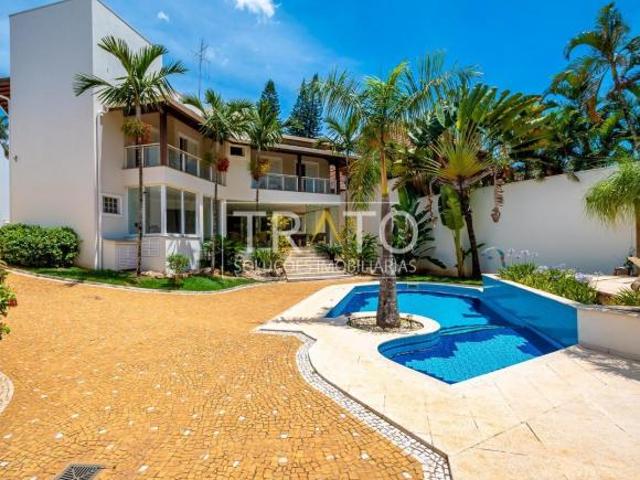 Casa à venda no Taquaral com 5 quartos sendo 3 suítes