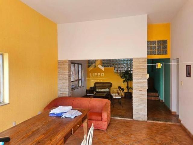 CASA À VENDA NO VILA NOGUEIRA