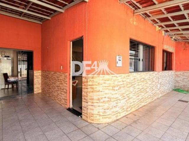 Casa à venda na Ceilândia Sul | 5 quartos e 2 suítes