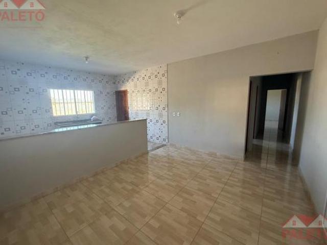 Casa a venda na cidade de Porangaba interior de SP, próximo a Praça da Matriz, Aceita Financiamento