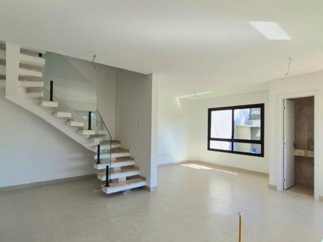 Casa à venda na Água Verde