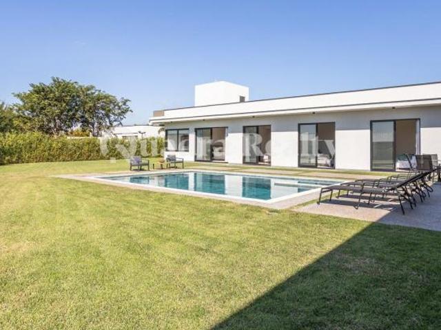 Casa à venda na Fazenda Alvorada